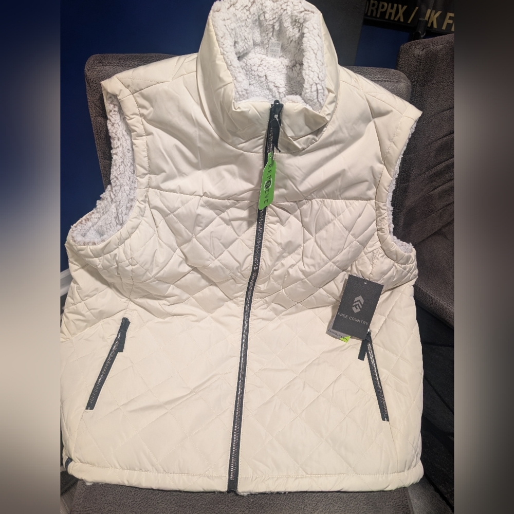 Free Country Women's Vest(Offers Welcomed)